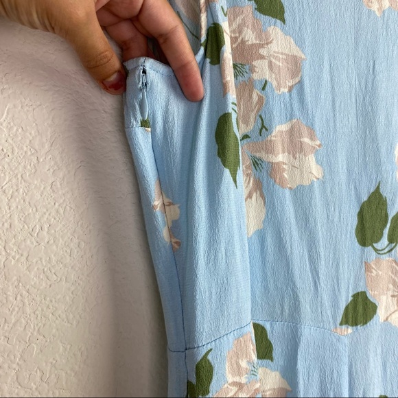 Privacy Please Blue Floral Rivington Romper SZ S - Picture 10 of 10